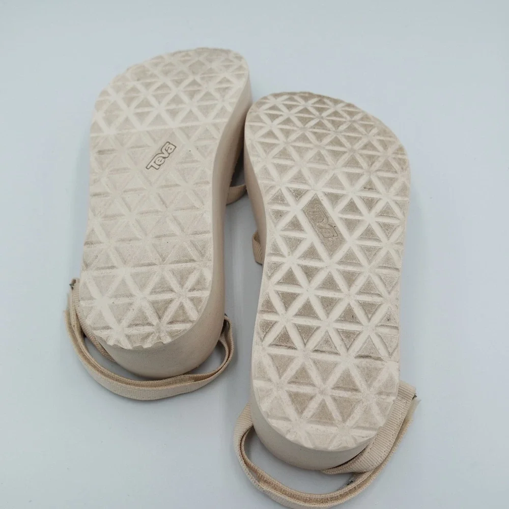 Teva Flatform Universal Sandals Cream Beige Platform Womens 9